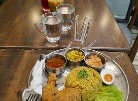Best Malaya Resto & Cafe