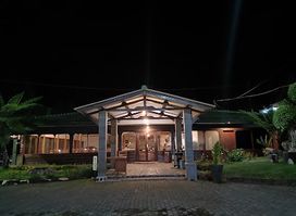Hotel Bromo Permai 1 Cemorolawang