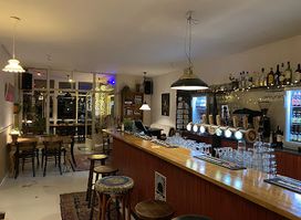 Nelson bar restaurant