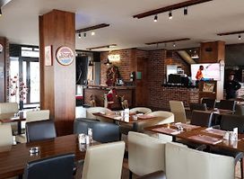 Roots Eatery