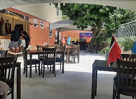 Richcrew Trini food
