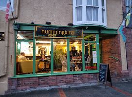 hummingbird lounge