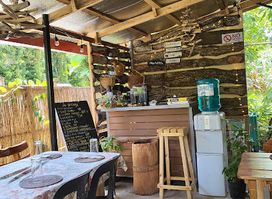 La Ninay's food stall