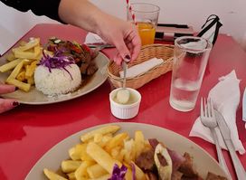 RESTAURANTE PERUANO AMOR DE MIS AMORES