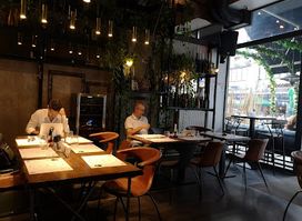 Noa Restoclub