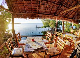 Crab Shack Dabaso, Mida Creek