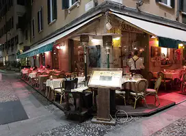 Ristorante con pizza & Live Music