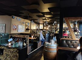 Skänk øl, vin & madbar Hillerød