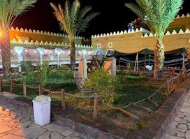 Al-Qaryah Al-Turathiyah Restaurant