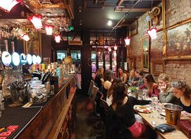 Pitch Bar & Eatery