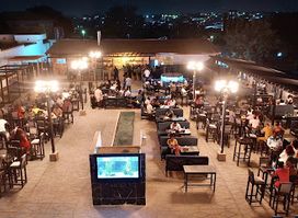 No 5 Bar & Restaurant