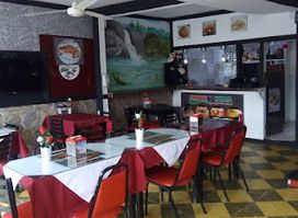 Punto Y Coma Restaurant