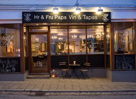 Hr & Fru Paps Vin & Tapas