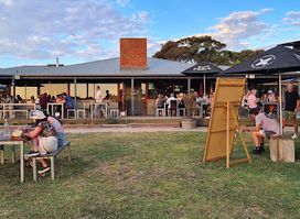 Aireys Pub