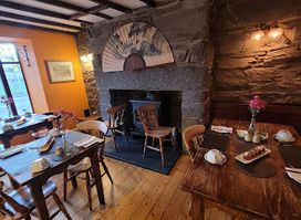 Yr Hen Fecws Restaurant and B&B
