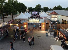 Rockin' Pig Rogers & Pig Pen Entertainment Venue