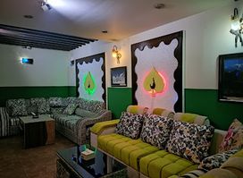 Ace Lounge Restaurant & Bar