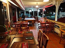 Bosun's Bar & Bistro (Thai One)