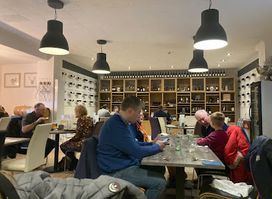 Hunters Stables Bar & Bistro
