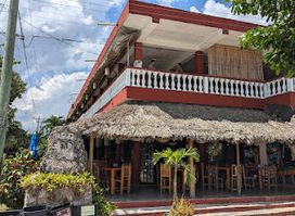 RESTAURANTE "LA PIRAMIDE"
