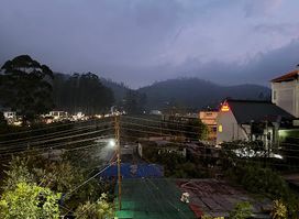 Alibaba & 41 Dishes - Munnar