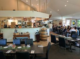 Kingfishers Cafe Restaurant