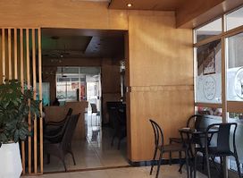 Yoran Cafa and Restaurant