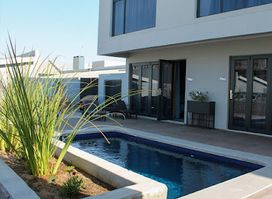 Blue Whale Boutique Hotel /Restaurant/Lounge