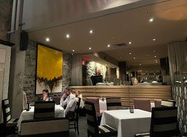 Restaurant e18hteen