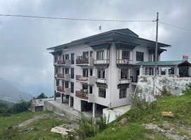 Hotel AH 48
