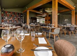 Rupert's Bar & Grill