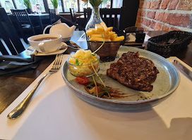 Czerwony Byk Stek&Burger