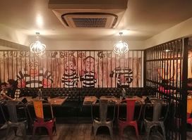 Jail House !! PURE VEGETARIAN RESTAURANT.