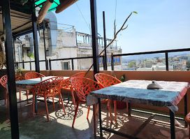 Jag Niwas Rooftop Restaurant