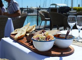 D'livery Airlie Beach