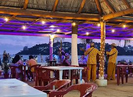 Buzos Costera - Restaurante de Mariscos en Acapulco