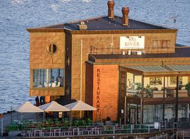 River Restaurant On The Pier
