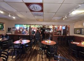 Harry's Old Kettle Pub & Grill