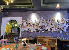 South East Asia music restaurant