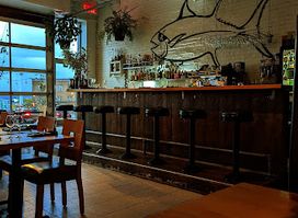 ALBACORE - Fruits de Mer / Poisson / Huitres - Bar a Vin / Cocktails - Terrasse - Resto Francais