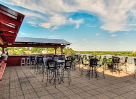 Martini's Grille