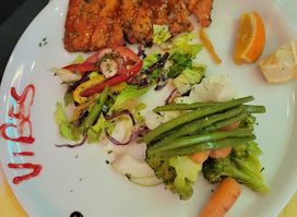 Sea Food Vibes Bar and Grill