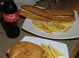 Likes Cafe'