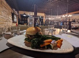 Angus Steak & Wine