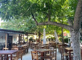 Lefkes