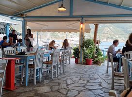 Molos Restaurant & Taverna
