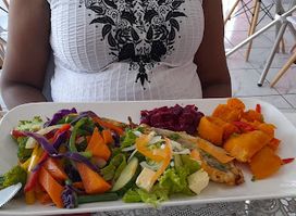 Sinos Bouquet Garni Restaurant