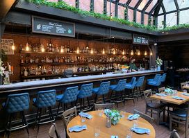 Lot Six Bar & Restaurant