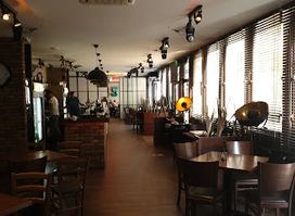 Planétka Restaurant & Bar