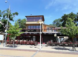 Resort Pub